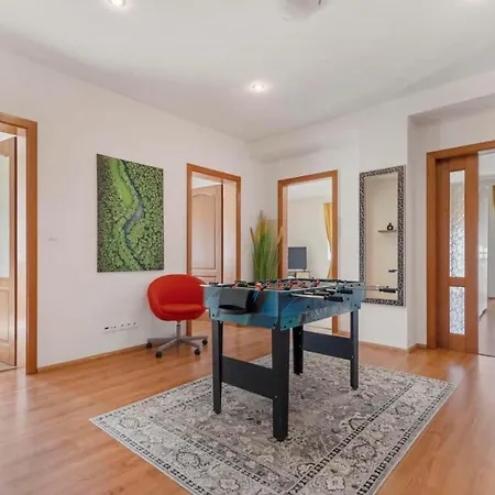 Exclusive In Centre Apartment Bratislava